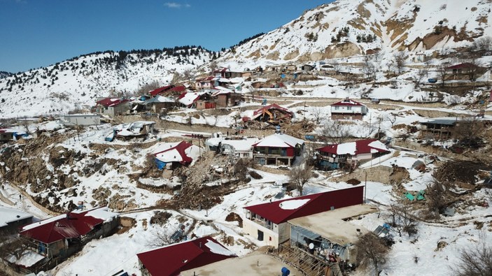 Kahramanmaraş'ın en zirvedeki dağ köyünde 130 evden 20 ev kaldı #2