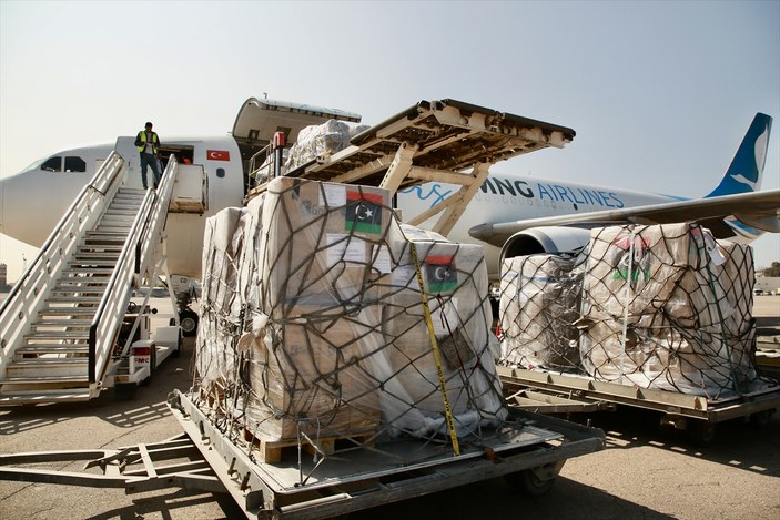Libya, Türkiye'deki depremzedelere 15 ton yardım malzemesi daha gönderdi