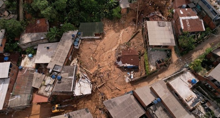 Brezilya'da sel ve toprak kayması sonucu ölü sayısı 48'e yükseldi