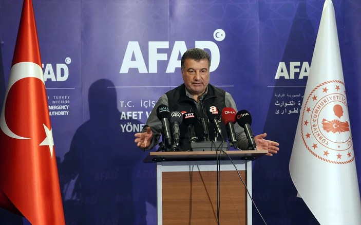 AFAD Deprem Müdürü Orhan Tatar: Şu ana kadar 3 bin 858 artçı deprem yaşandı